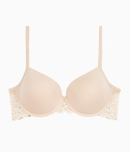 Wacoal Quality - Embrace Lace® Petite Push Up Underwire Bra - Sand