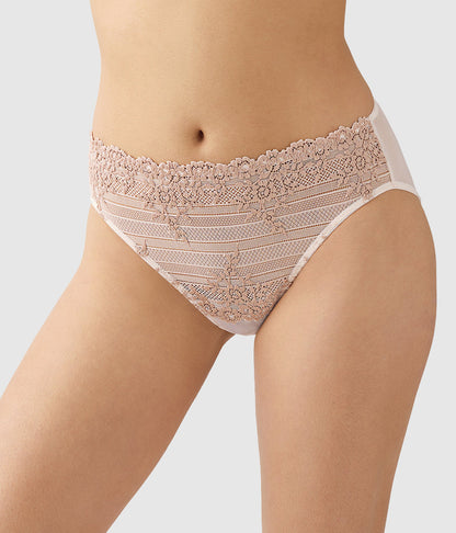 Wacoal Latest - Embrace Lace® Hi-Cut - Angel Wing/Rose Dust