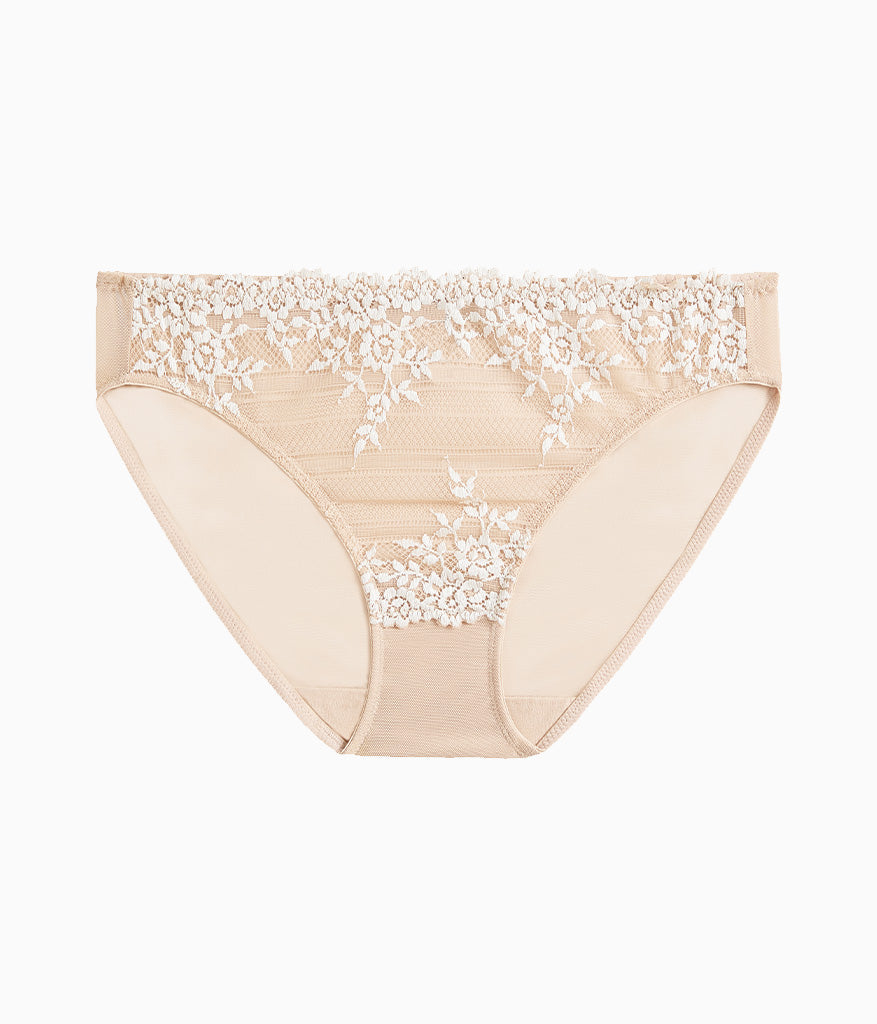 Wacoal Recommended - Embrace Lace® Bikini - Sand/Ivory