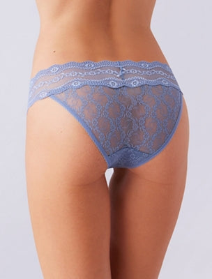 Wacoal Latest - Lace Kiss Bikini - White