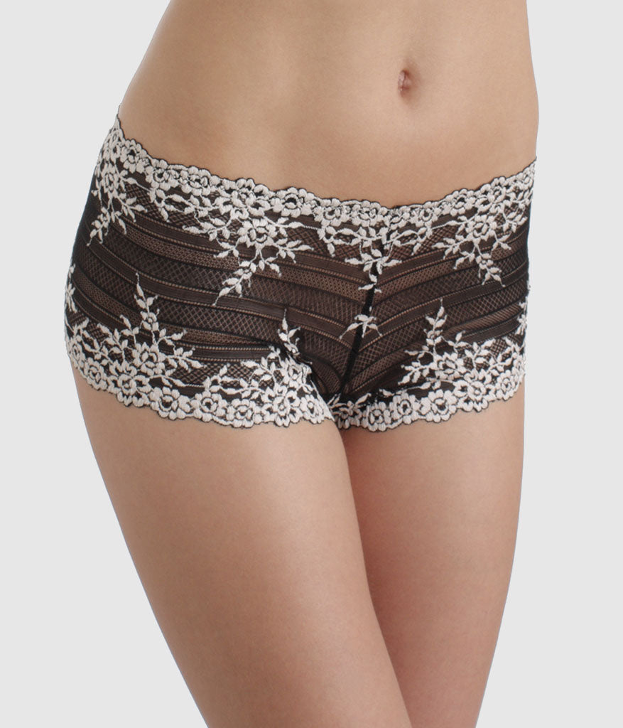 Wacoal Customer Favorite - Embrace Lace® Boyshort - Black