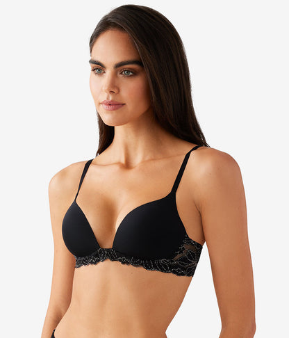 Wacoal Latest - Feeling Famous Wire Free Push Up Bra - Night/Angel Wing