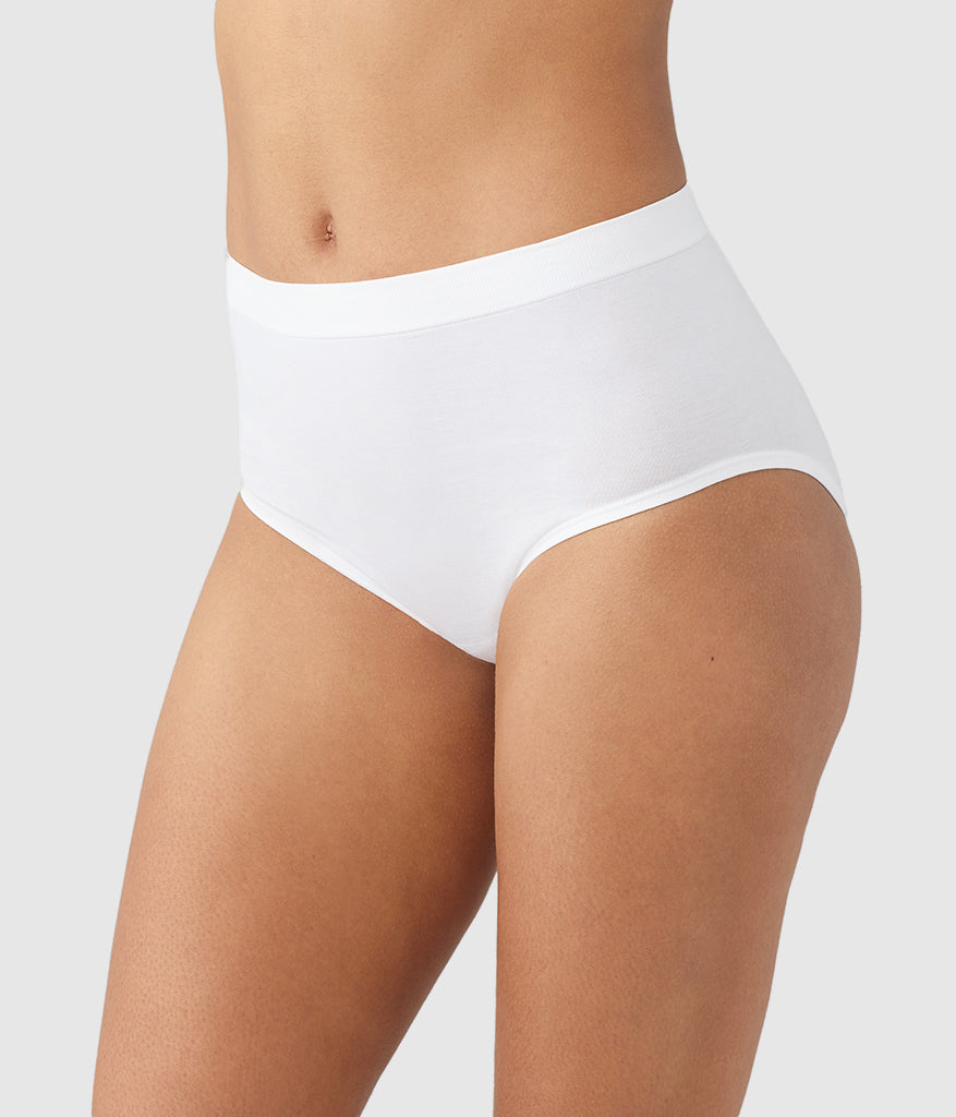 Wacoal Quality - B-Smooth® Natural Brief - White